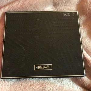 kat von d star studded